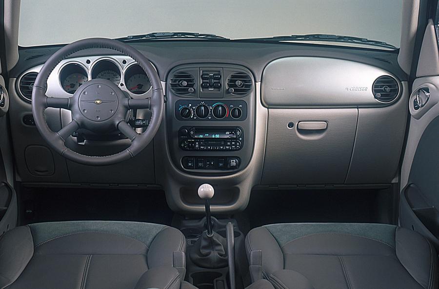 Торпедо Chrysler PT Cruiser 2001 года  (фото 96 из 141)